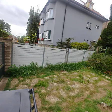 게스트하우스 In House With Private Parking And Garden