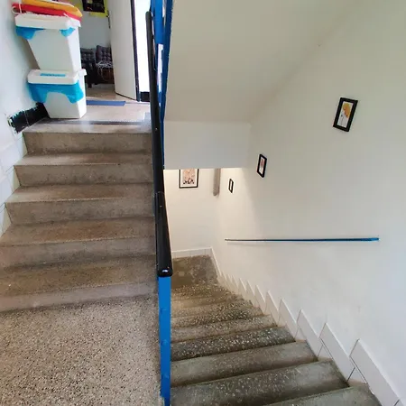 Guest house In House With Private Parking And Garden Prague