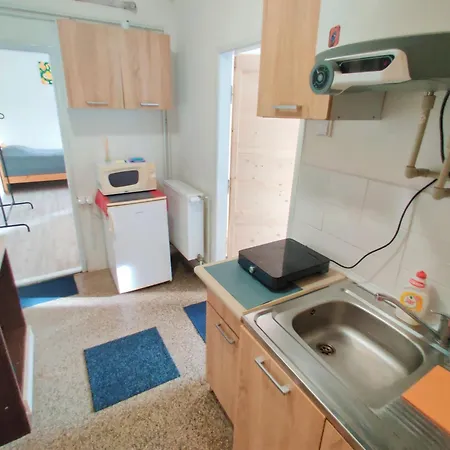 Guest house In House With Private Parking And Garden